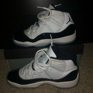 Jordan 11 concord 2018 size 7
